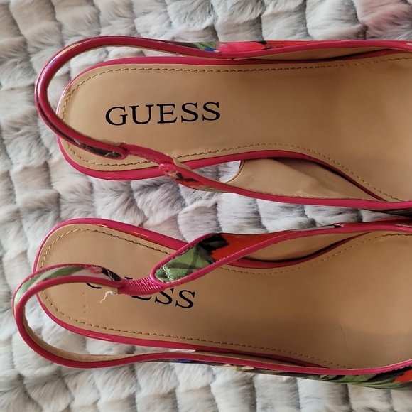 Women's Guess Pink Floral Strappy Peep Toe Stiletto Heeled Pumps Size 6 1/2 - Picture 5 of 7